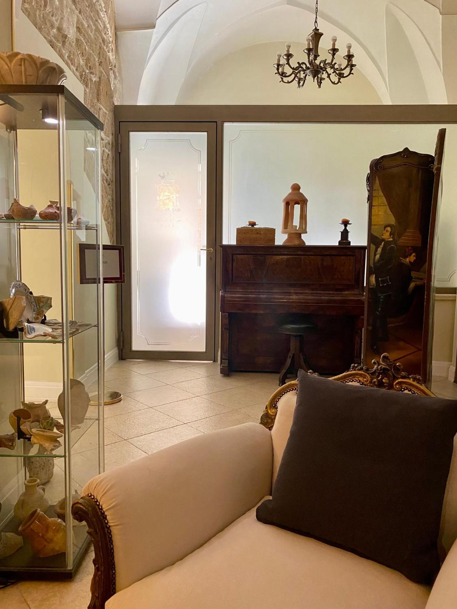 Hotel Akropolis - Museum Hotel Ταράντο Εξωτερικό φωτογραφία