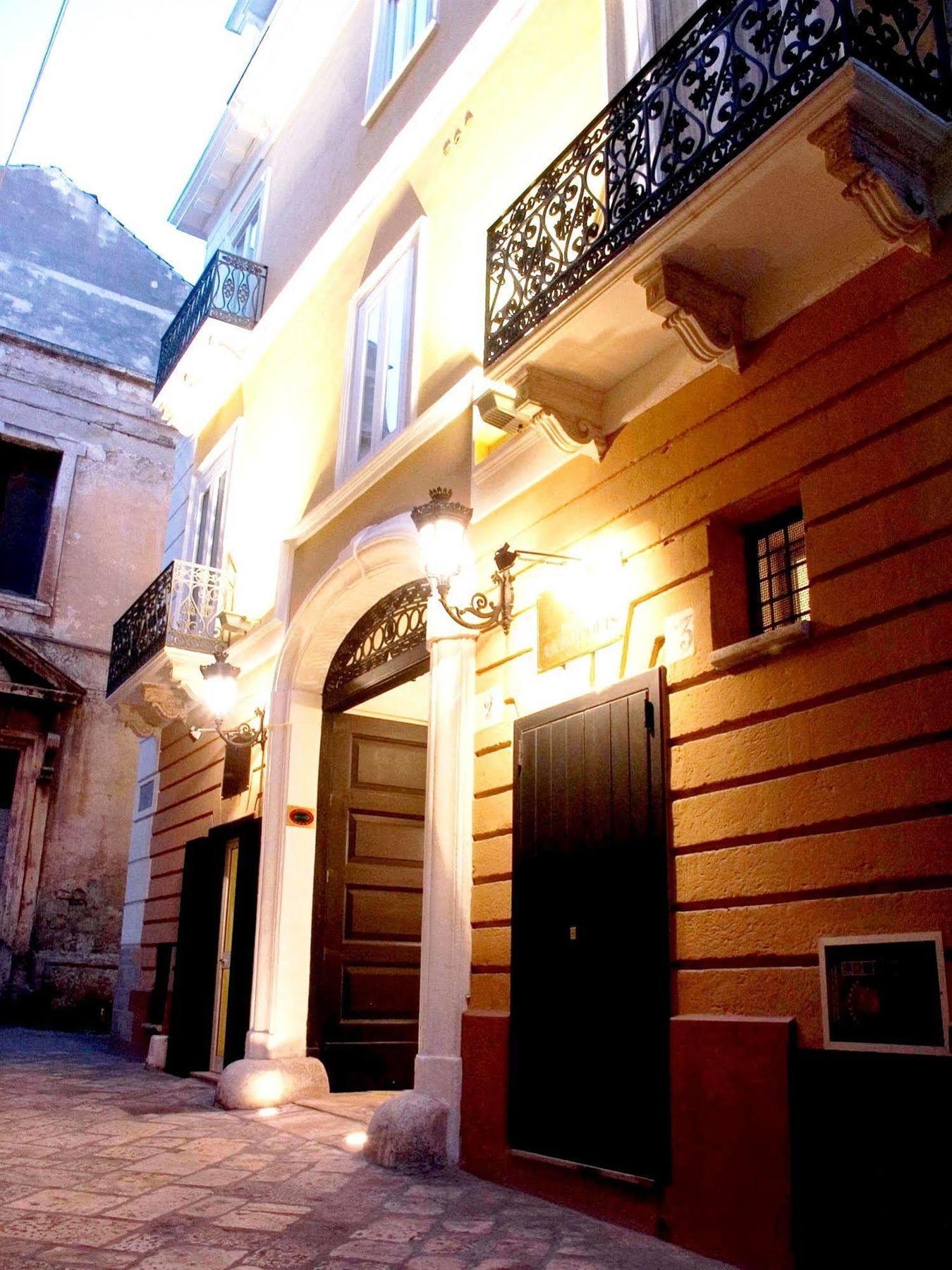 Hotel Akropolis - Museum Hotel Ταράντο Εξωτερικό φωτογραφία